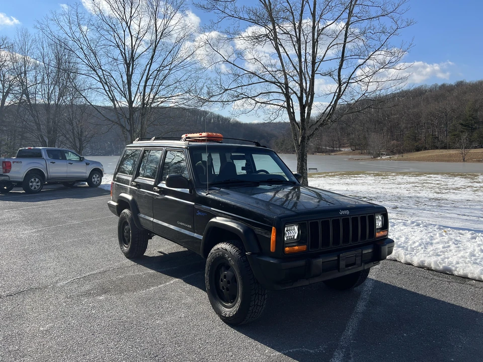 1999 Jeep XJ Cherokee - Image 19 of 31