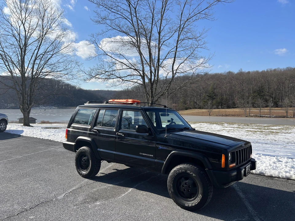 1999 Jeep XJ Cherokee - Image 18 of 31