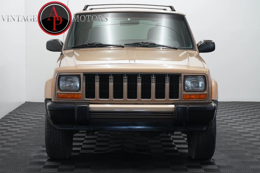 1999 Jeep XJ Cherokee - Image 19 of 31