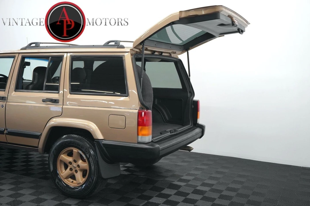 1999 Jeep XJ Cherokee - Image 15 of 31