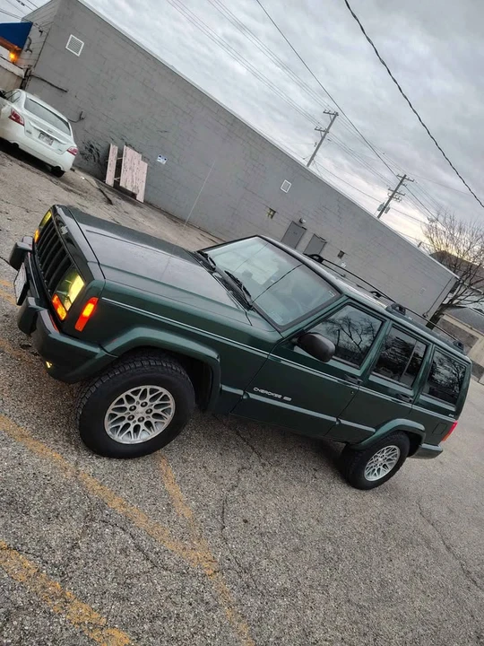1999 Jeep XJ Cherokee - Image 5 of 10