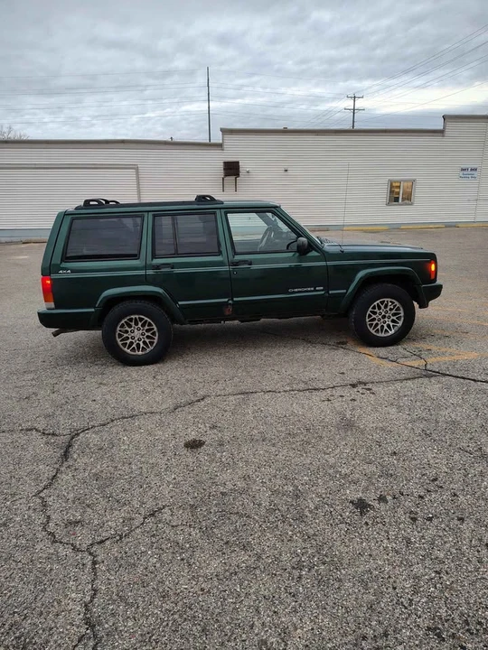 1999 Jeep XJ Cherokee - Image 4 of 10