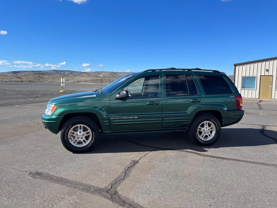 1999 Jeep WJ Grand Cherokee - Image 2 of 31