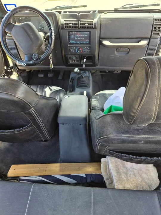 1999 Jeep TJ Wrangler - Image 2 of 5