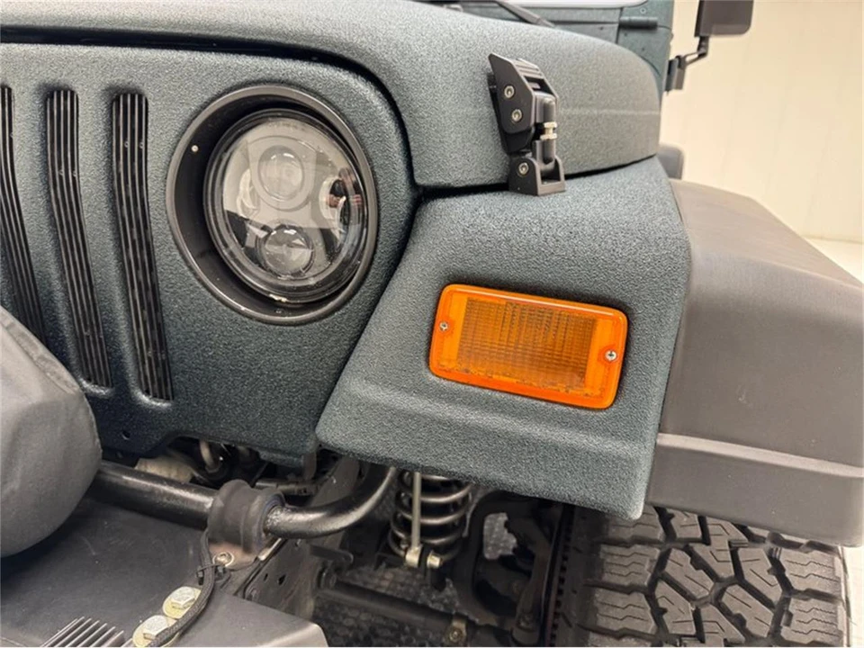 1999 Jeep TJ Wrangler - Image 10 of 31
