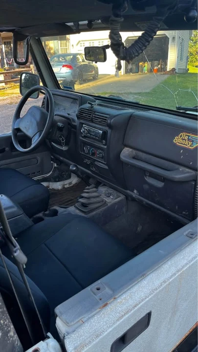 1999 Jeep TJ Wrangler - Image 5 of 10