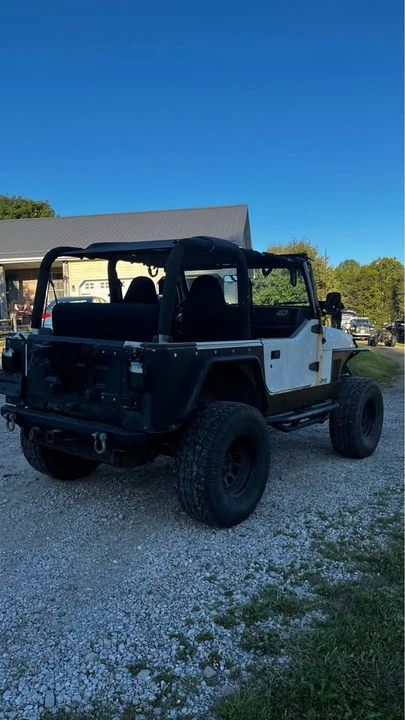 1999 Jeep TJ Wrangler - Image 2 of 10
