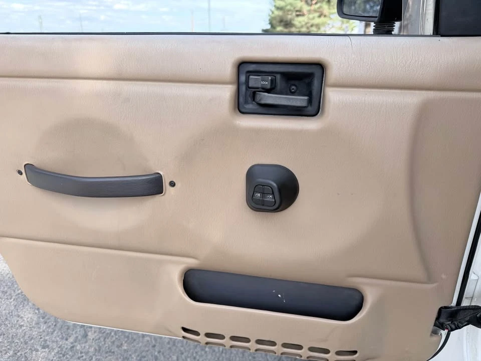 1999 Jeep TJ Wrangler - Image 13 of 16