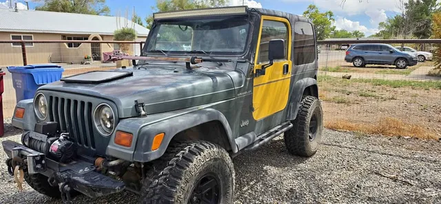 1999 Jeep Wrangler SE Sport Utility 2D