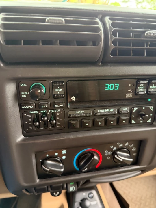 1999 Jeep TJ Wrangler - Image 15 of 21