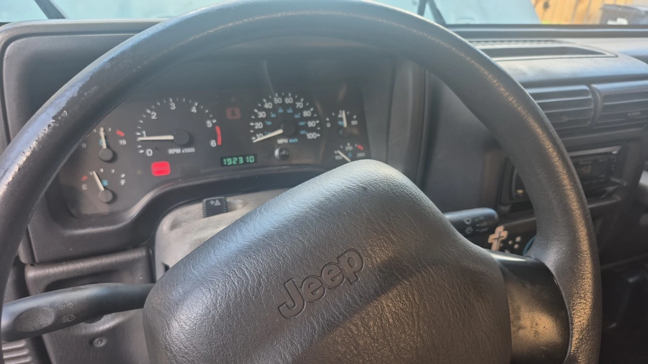 1999 Jeep TJ Wrangler - Image 8 of 19