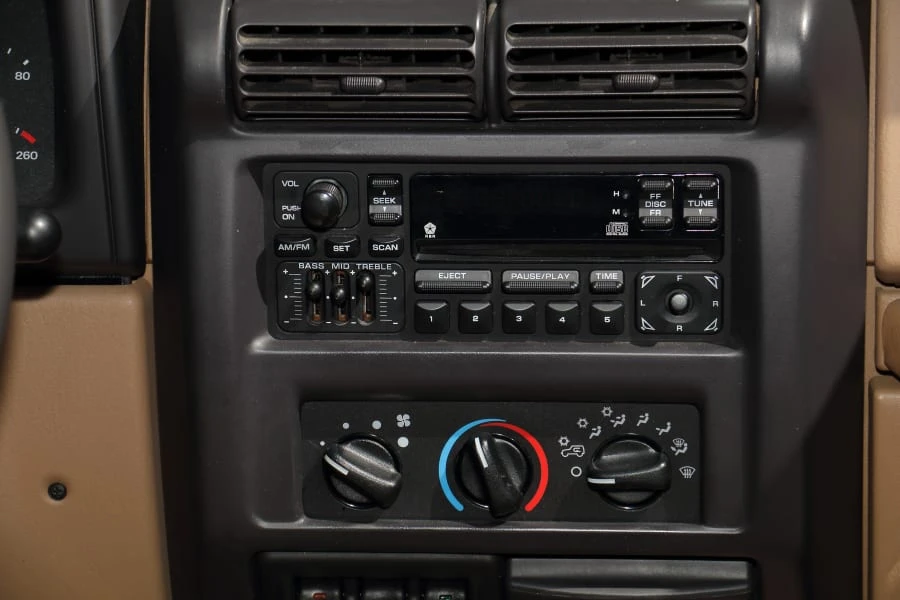 1999 Jeep TJ Wrangler - Image 20 of 27