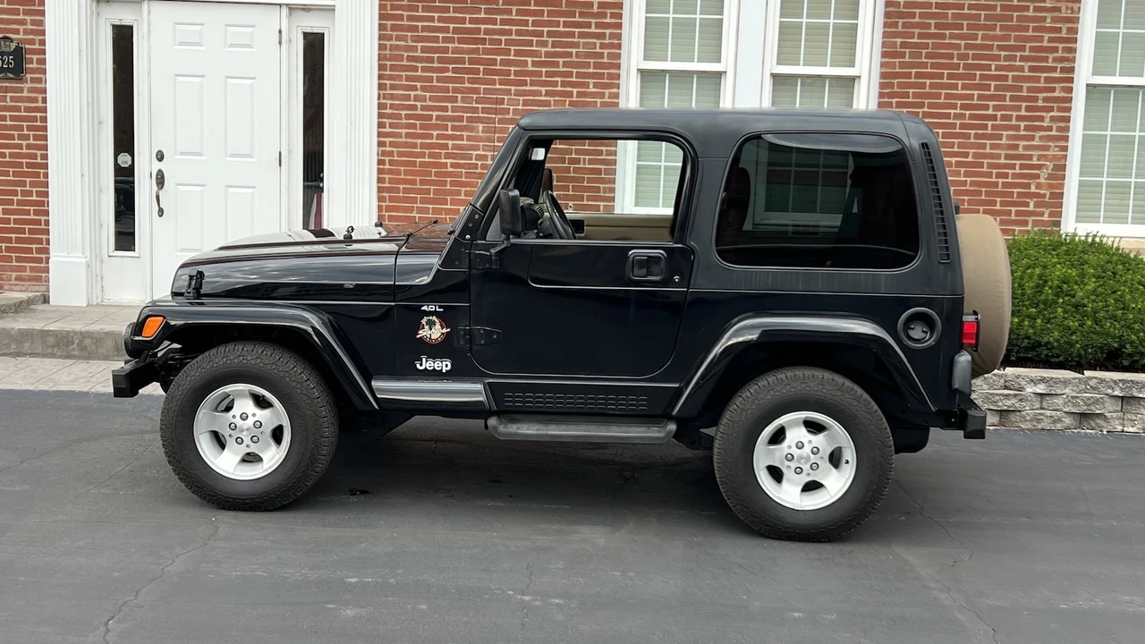 1999 Jeep TJ Wrangler - Image 2 of 8