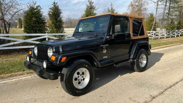 1999 Jeep TJ Wrangler - Image 11 of 13