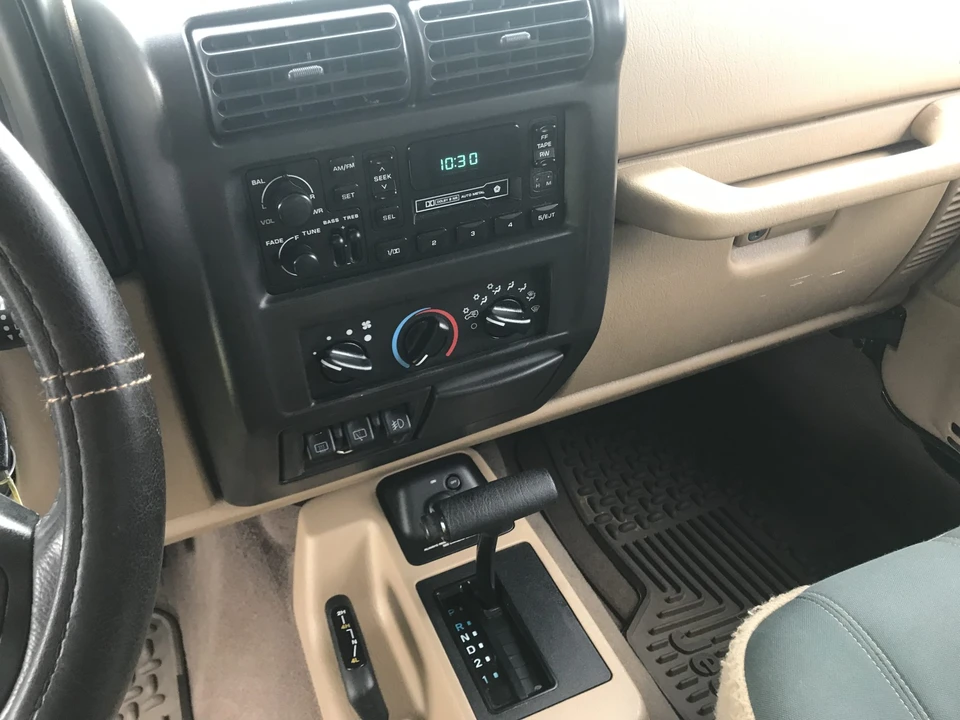 1999 Jeep TJ Wrangler - Image 25 of 31