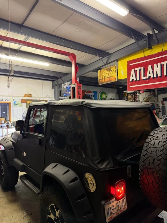 1999 Jeep TJ Wrangler - Image 12 of 13