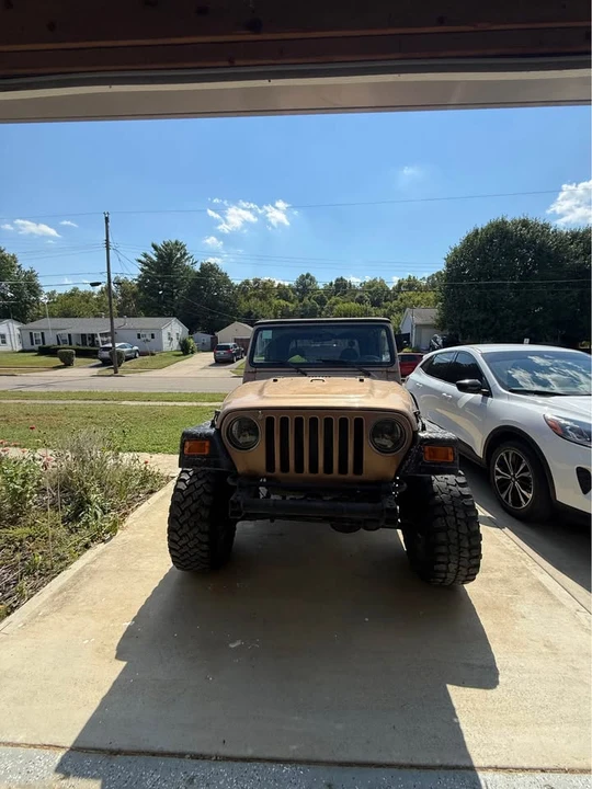 1999 Jeep TJ Wrangler - Image 2 of 9