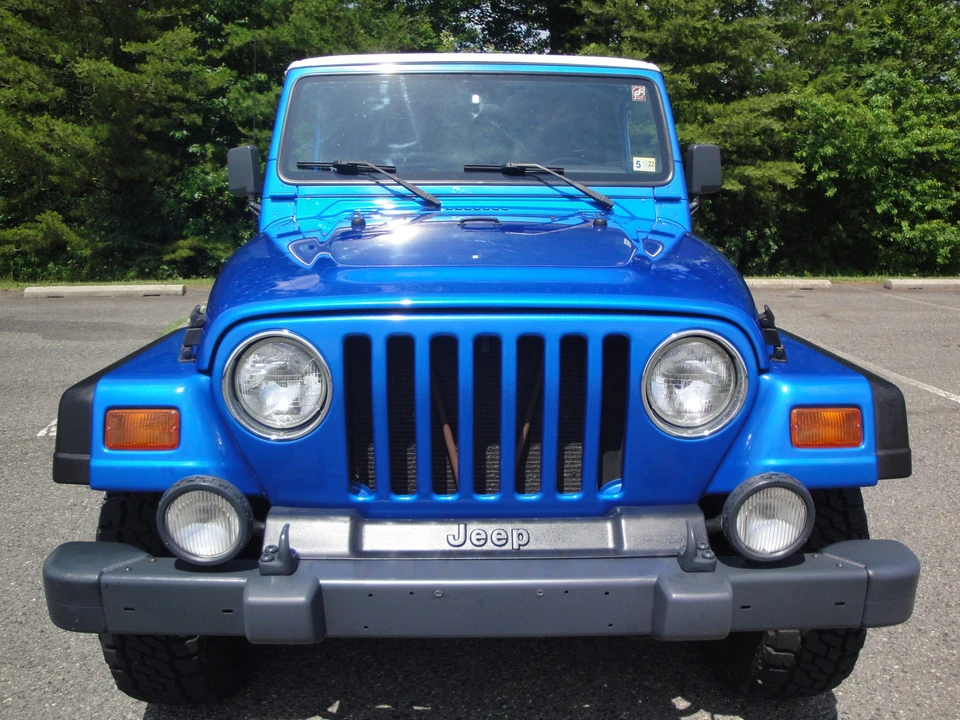 1999 Jeep TJ Wrangler - Image 2 of 31