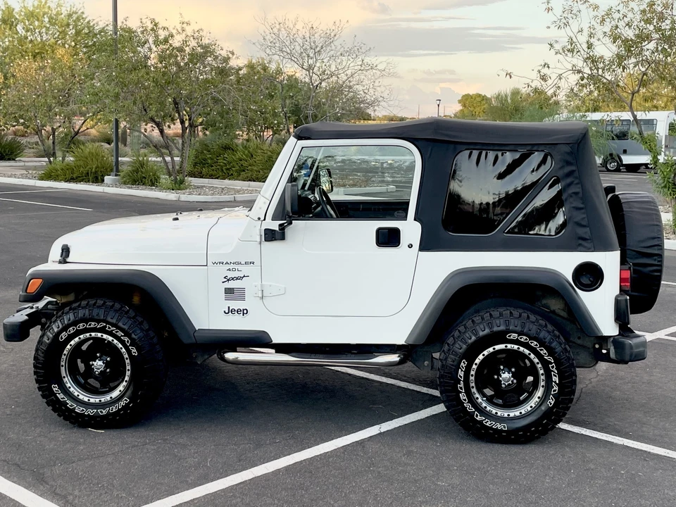1999 Jeep TJ Wrangler - Image 9 of 31