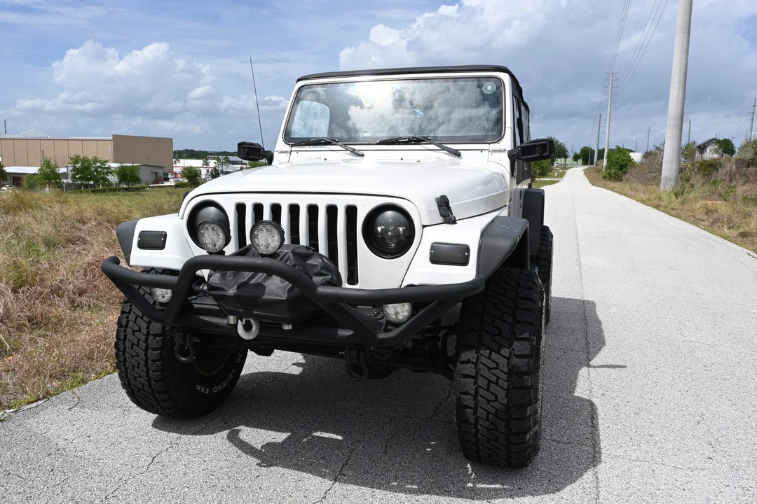 1999 Jeep TJ Wrangler - Image 2 of 31