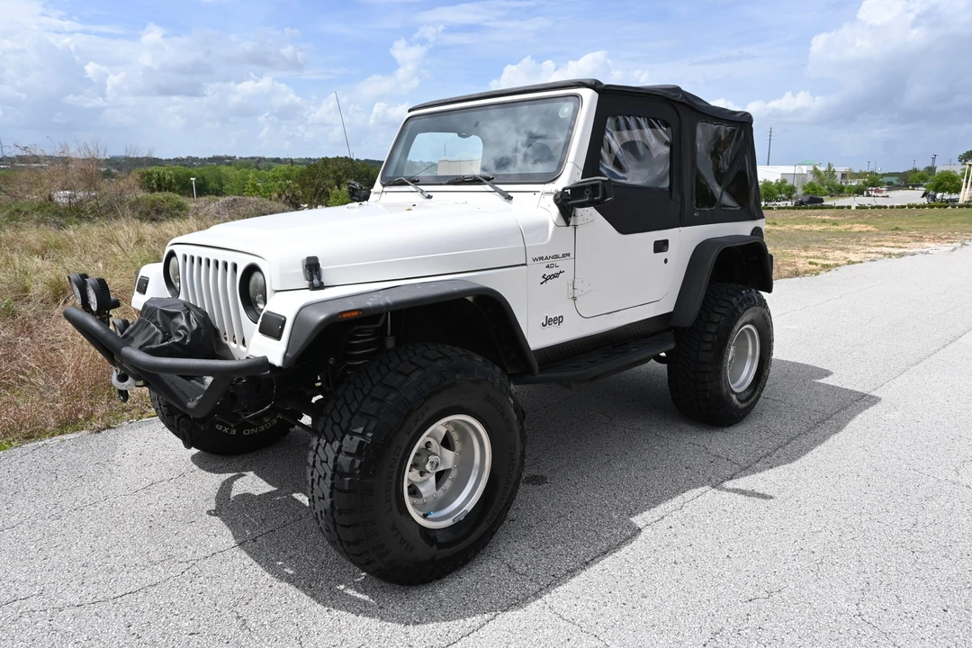 1999 Jeep TJ Wrangler - Image 9 of 31