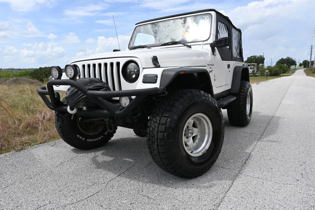 1999 Jeep TJ Wrangler - Image 4 of 31