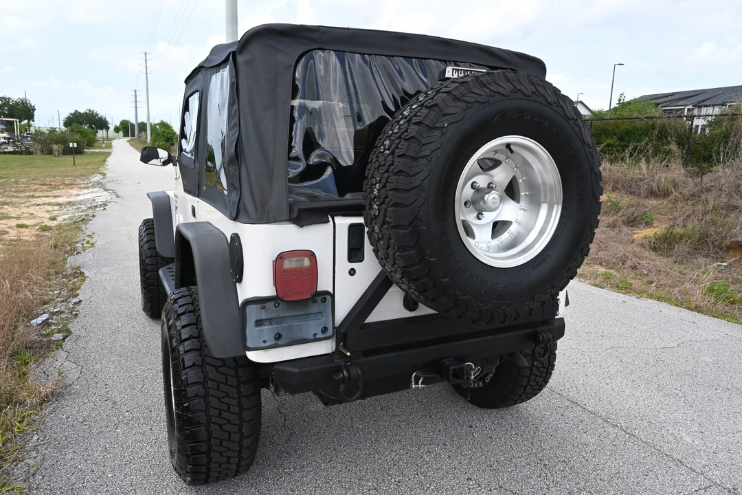 1999 Jeep TJ Wrangler - Image 11 of 31