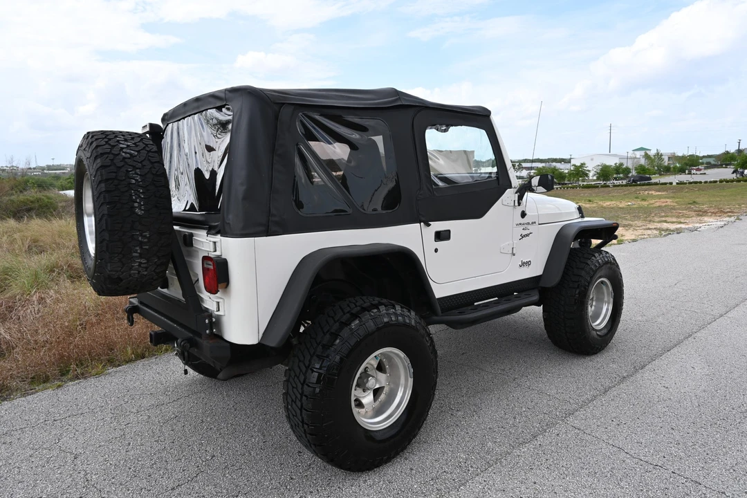 1999 Jeep TJ Wrangler - Image 15 of 31