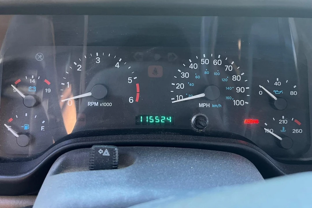 1999 Jeep TJ Wrangler - Image 29 of 31