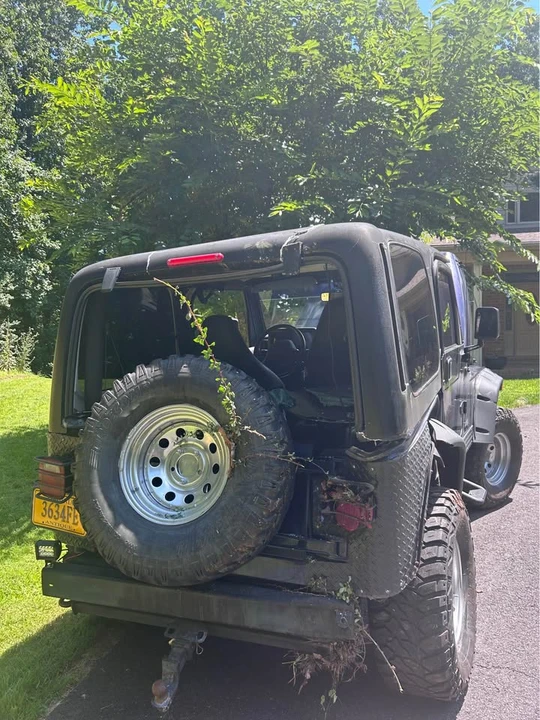 1999 Jeep TJ Wrangler - Image 2 of 2