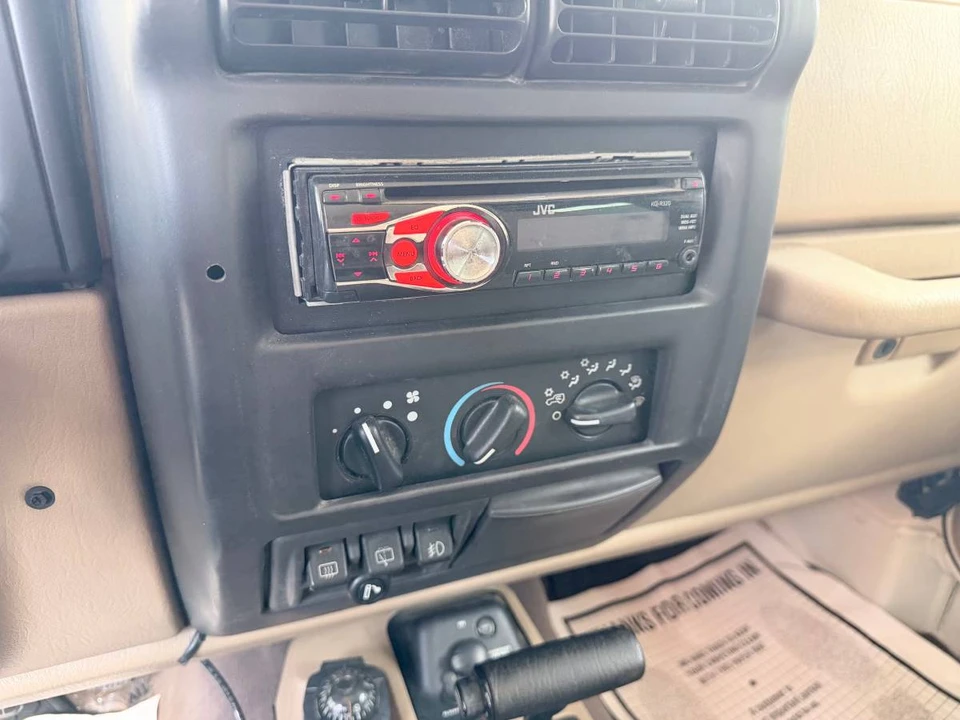 1999 Jeep TJ Wrangler - Image 12 of 17