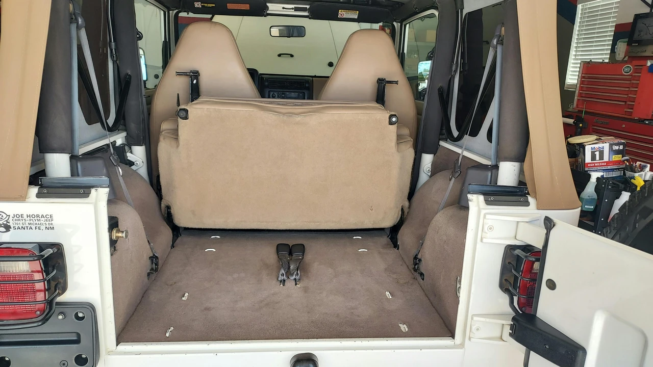 1999 Jeep TJ Wrangler - Image 10 of 28