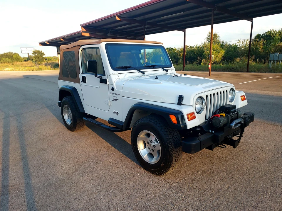 1999 Jeep TJ Wrangler - Image 2 of 28