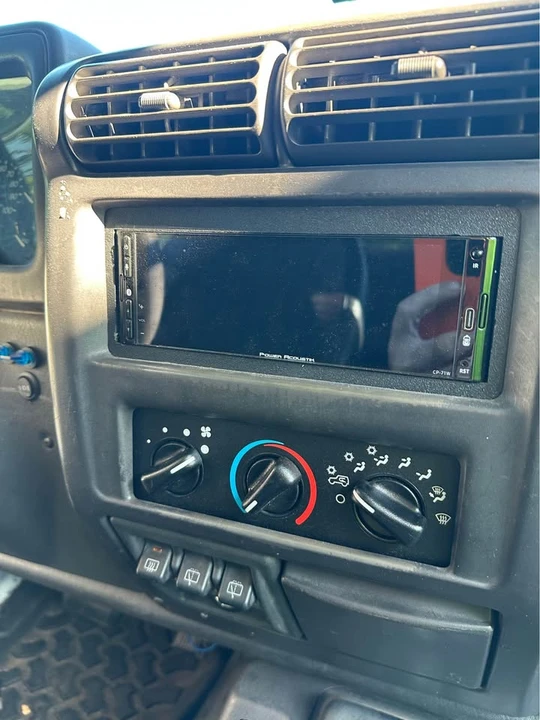 1999 Jeep TJ Wrangler - Image 10 of 17