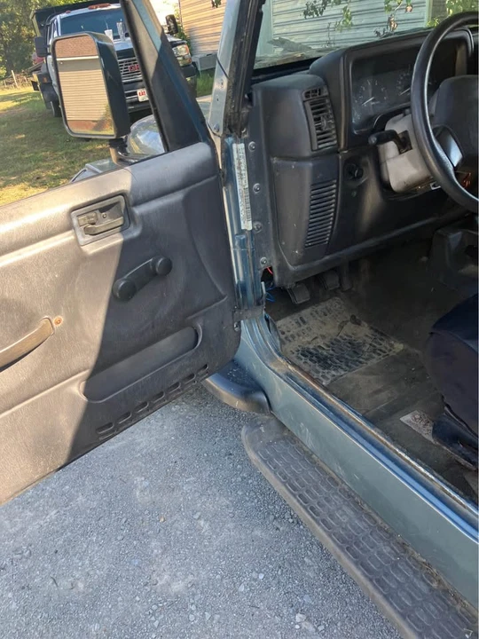 1999 Jeep TJ Wrangler - Image 5 of 10