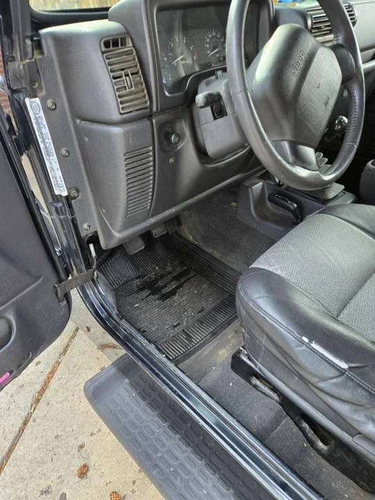 1999 Jeep TJ Wrangler - Image 21 of 22
