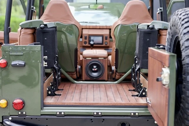 1999 Land Rover Defender 110 - Image 30 of 31
