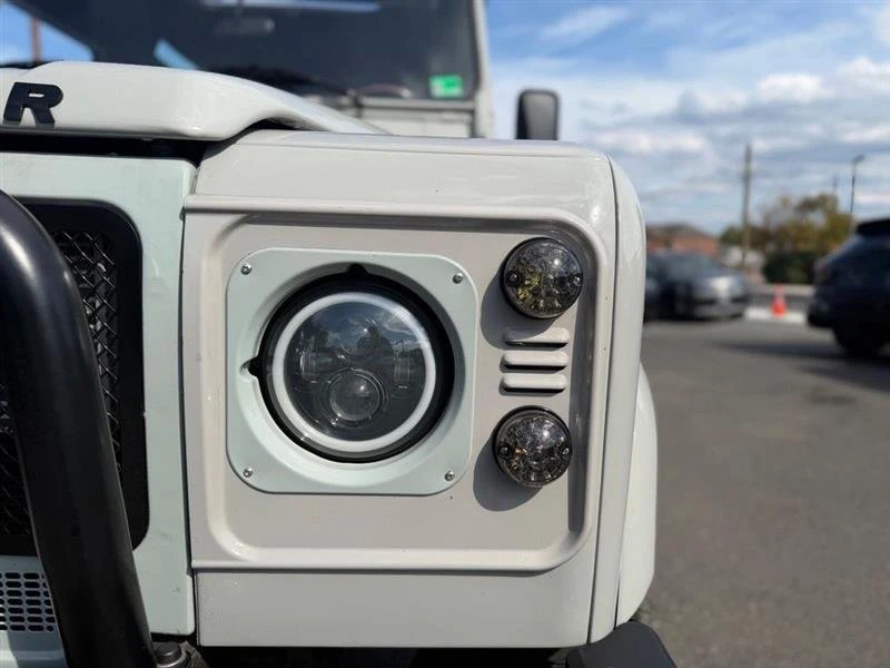 1999 Land Rover Defender 110 - Image 14 of 20