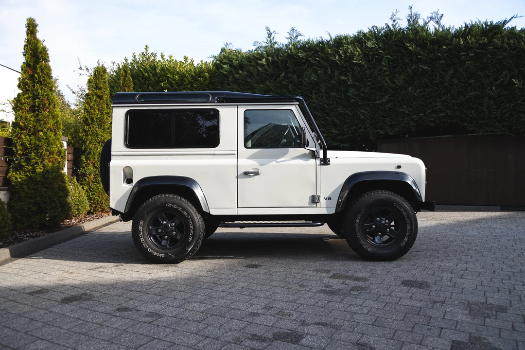 1999 Land Rover Defender 90 - Image 5 of 31