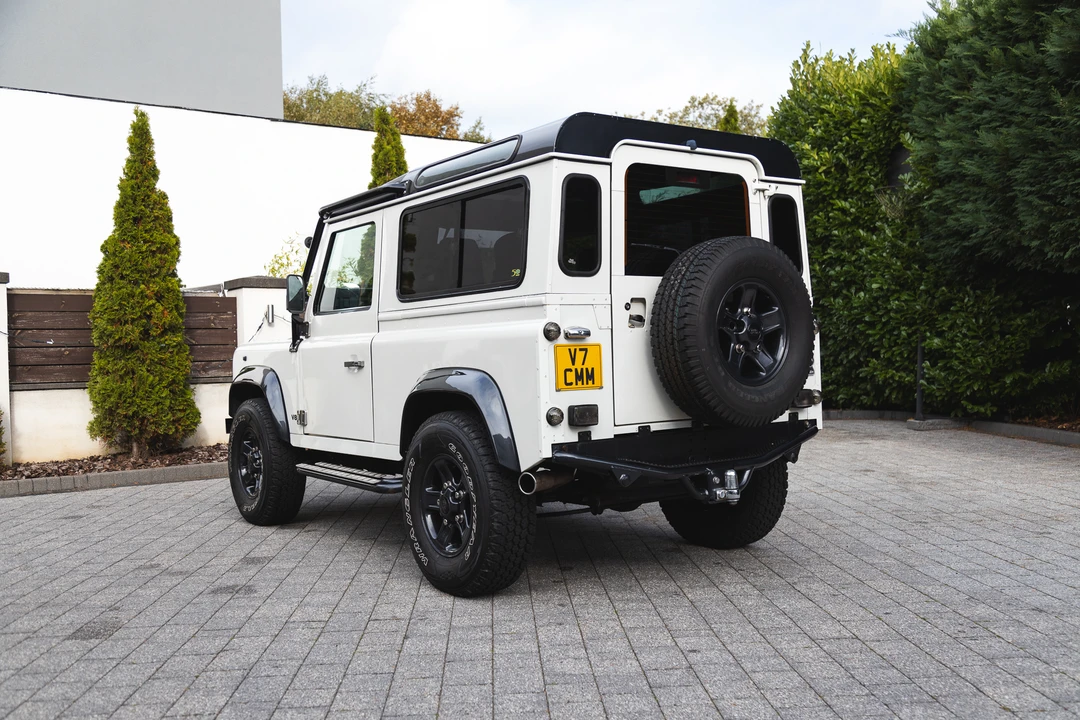 1999 Land Rover Defender 90 - Image 8 of 31