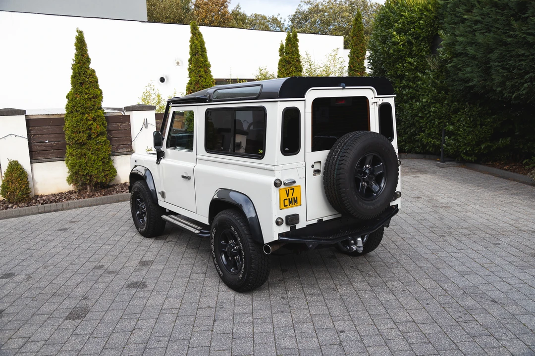 1999 Land Rover Defender 90 - Image 16 of 31
