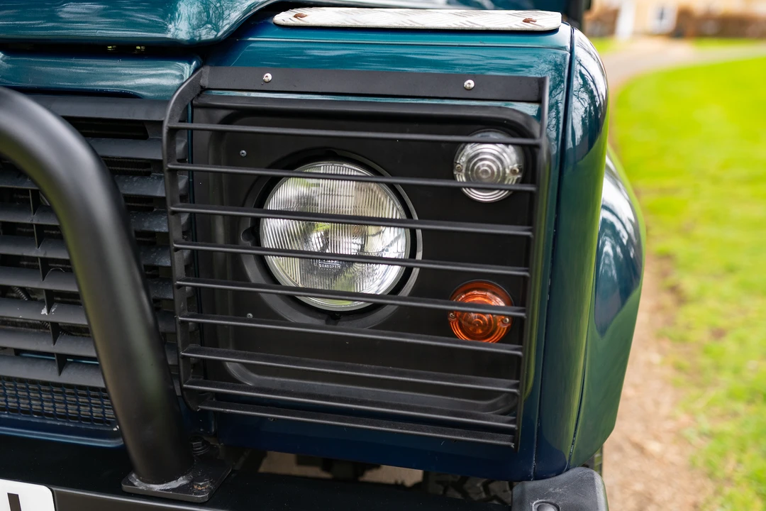 1999 Land Rover Defender 90 - Image 11 of 31