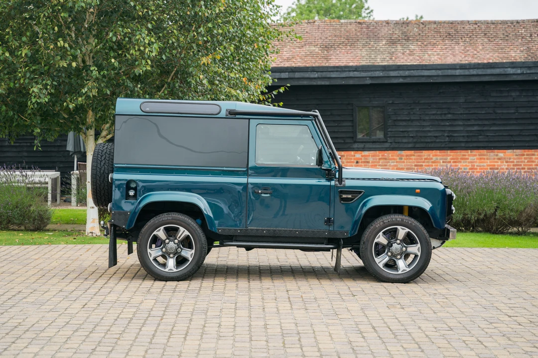 1999 Land Rover Defender 90 - Image 5 of 31