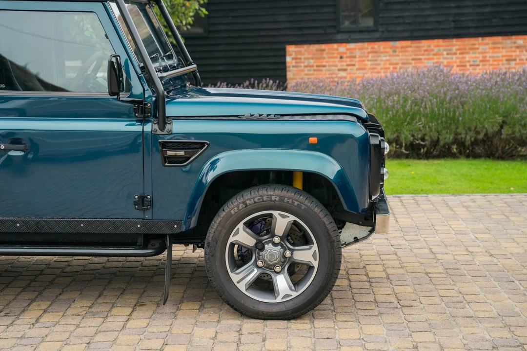 1999 Land Rover Defender 90 - Image 17 of 31