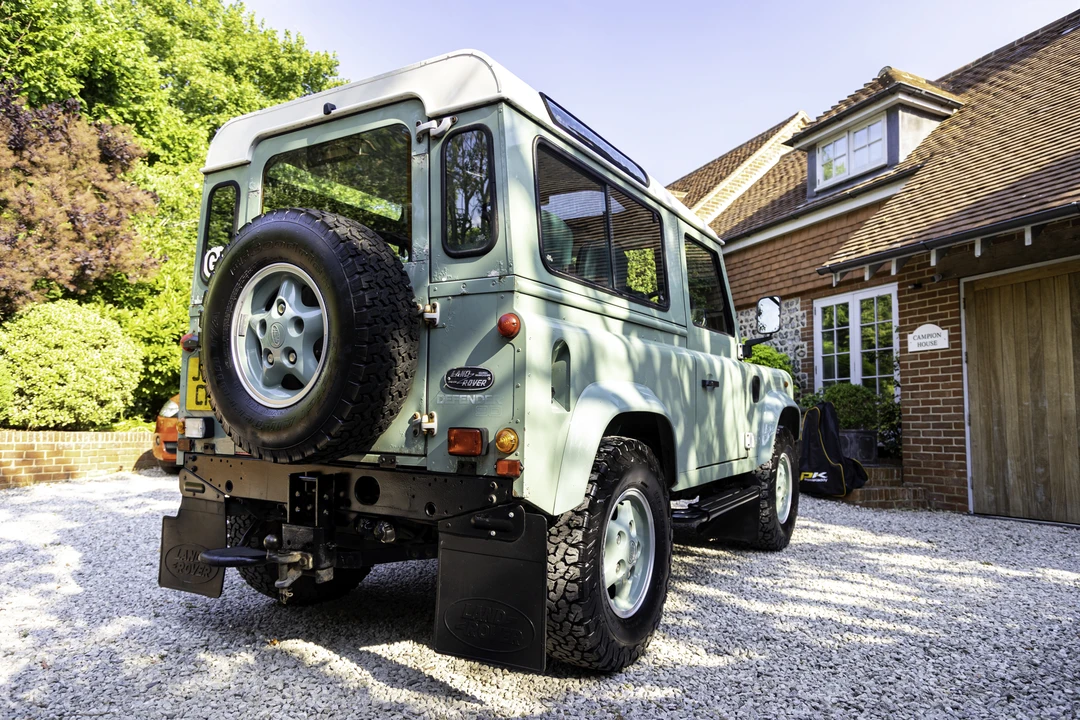 1999 Land Rover Defender 90 - Image 3 of 31
