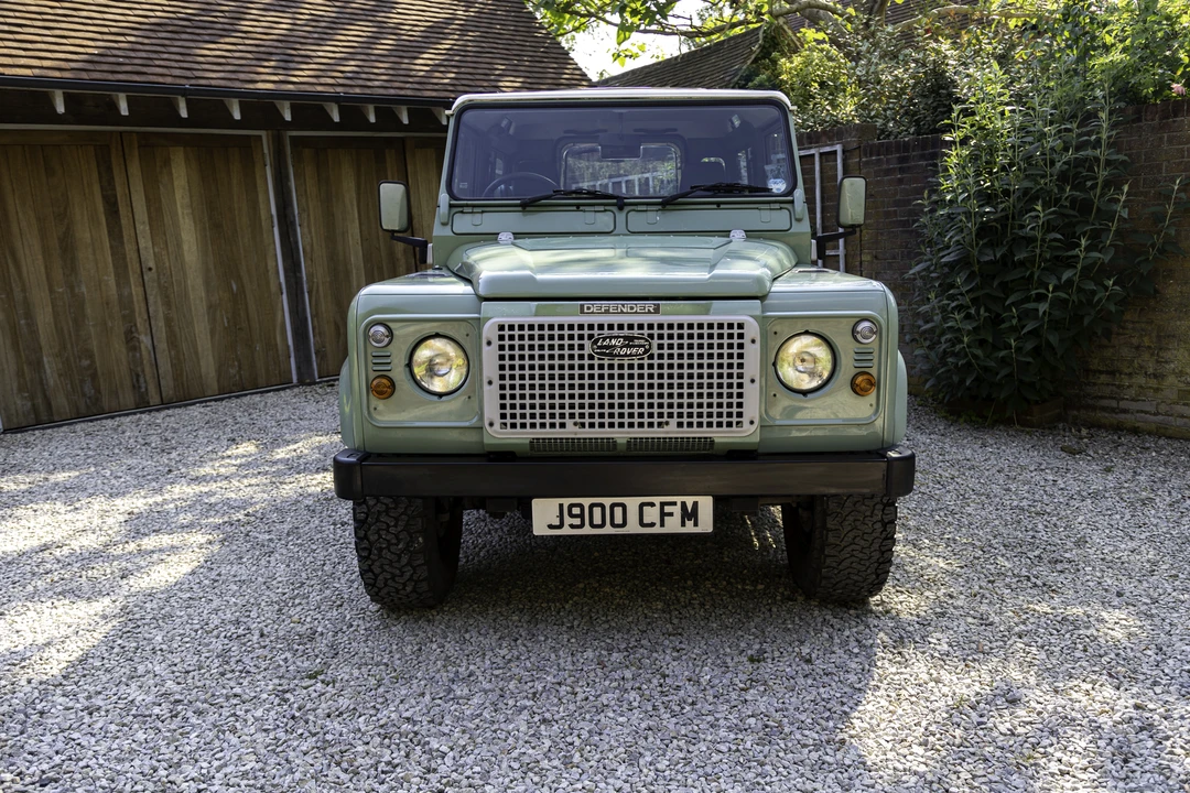 1999 Land Rover Defender 90 - Image 6 of 31