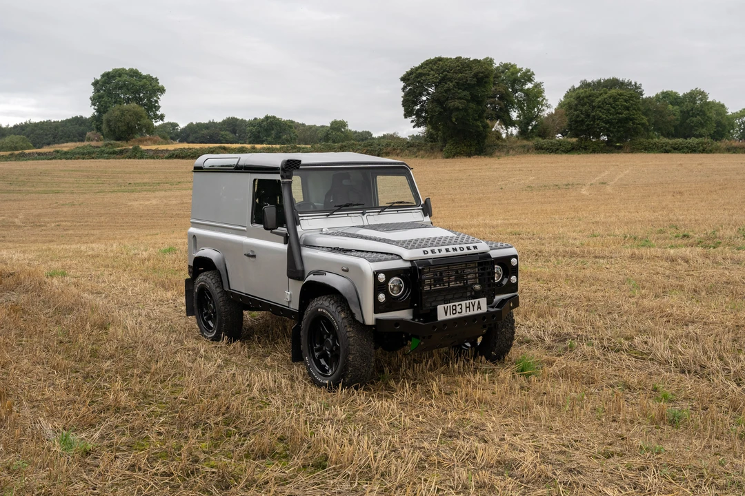 1999 Land Rover Defender 90 - Image 12 of 31