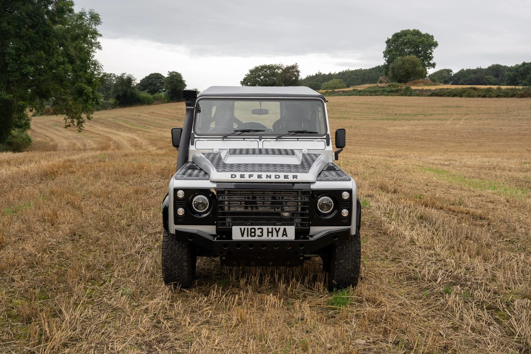 1999 Land Rover Defender 90 - Image 11 of 31