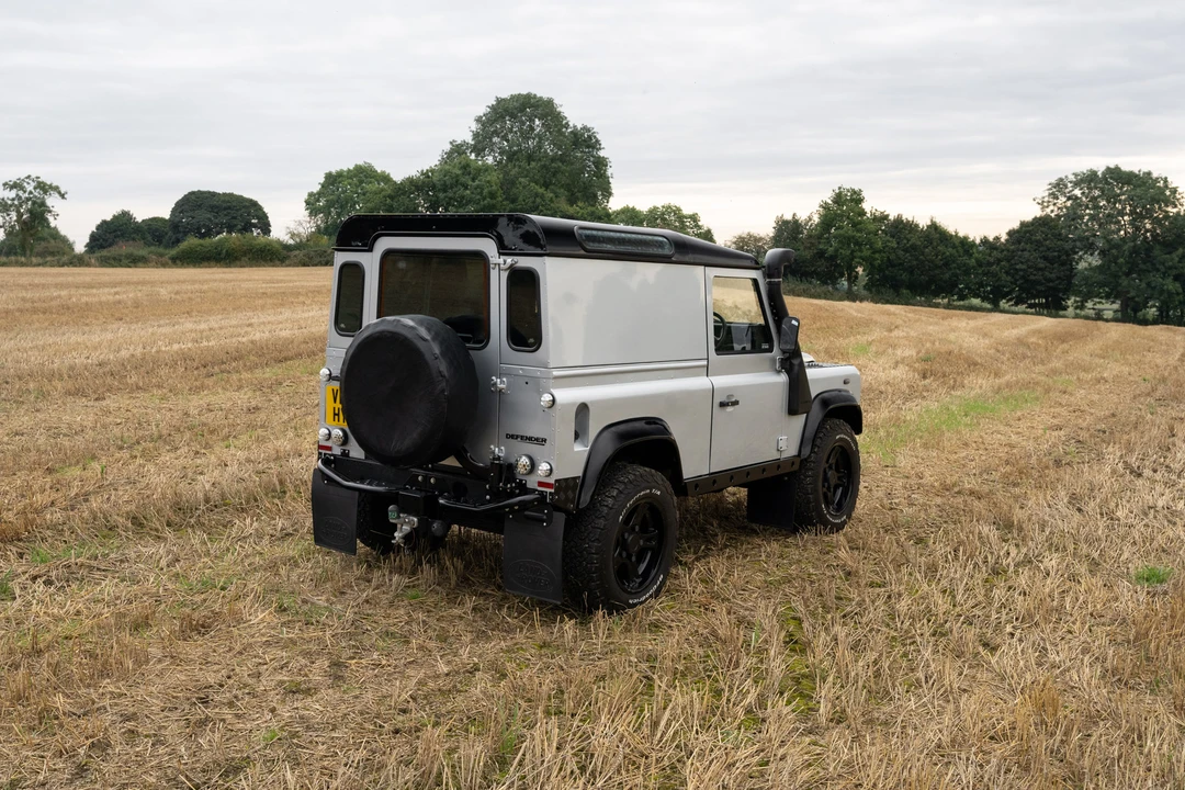 1999 Land Rover Defender 90 - Image 14 of 31
