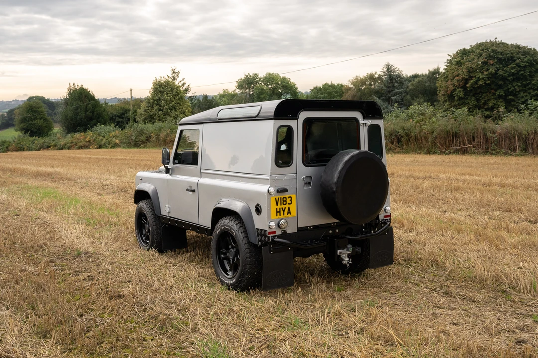 1999 Land Rover Defender 90 - Image 8 of 31